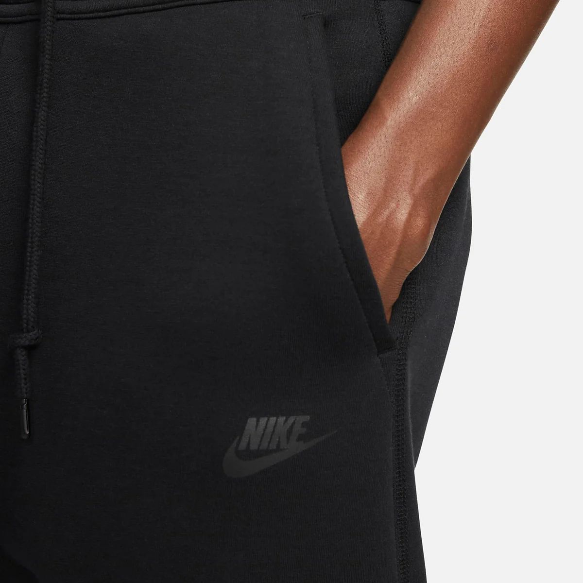 Nike Tech Fleece Set - Black (4th Gen - New Season)